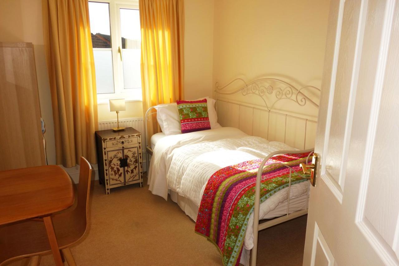 'Spirit Of Avalon' Four Bedrooms, 500 Metres To Town Centre غلاستونبري المظهر الخارجي الصورة